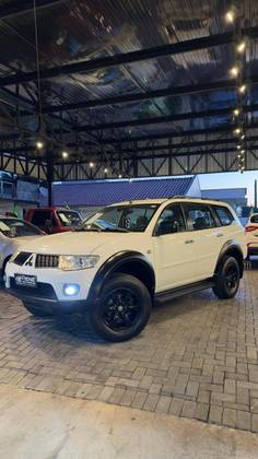 MITSUBISHI PAJERO DAKAR 3.2 HPE 4X4 7 LUGARES 16V TURBO INTERCOOLER DIESEL 4P AUTOMÁTICO